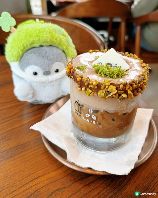 甜品cafe初體驗😍🍰💕 ｜ 杜拜朱古力梳乎厘絕了！💖🍫😋