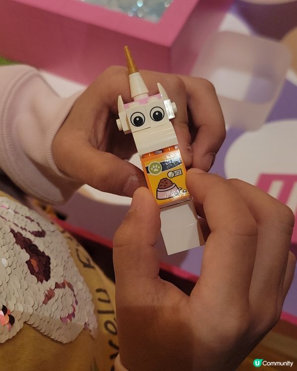 全港首個LEGO動物萌友互動專
區 ! 免費認養寵物