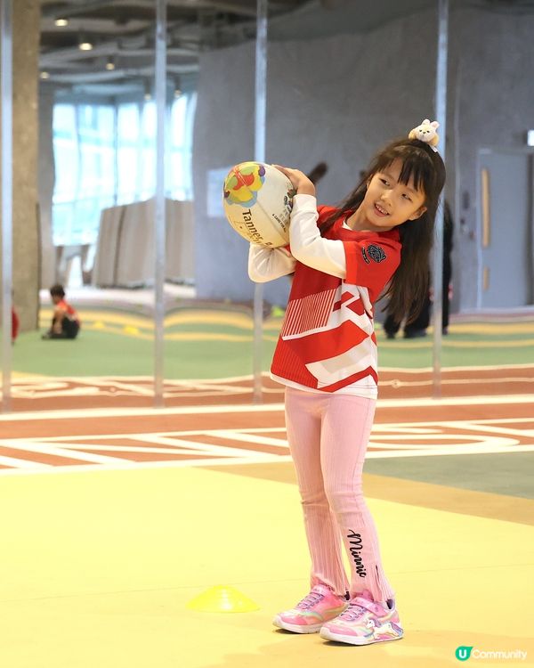 小型非撞式欖球班🏈場地唔使日曬雨淋！專業教練指導！