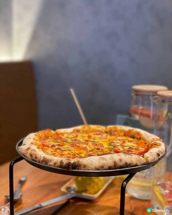 筲箕灣工業風💯！旋轉木馬勁吸睛！🎠