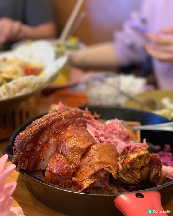 筲箕灣工業風💯！旋轉木馬勁吸睛！🎠