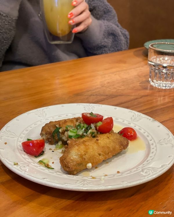 筲箕灣工業風💯！旋轉木馬勁吸睛！🎠