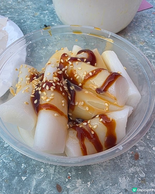 新年梗係要去林村行吓許個願啦. 行到攰攰地就要搵間舖頭坐低食...