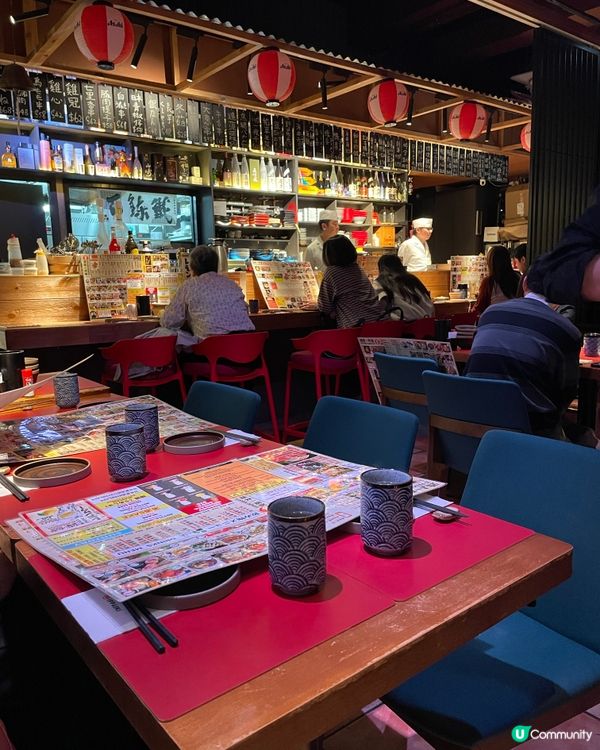 現場伴奏，氣氛熾熱的居酒屋