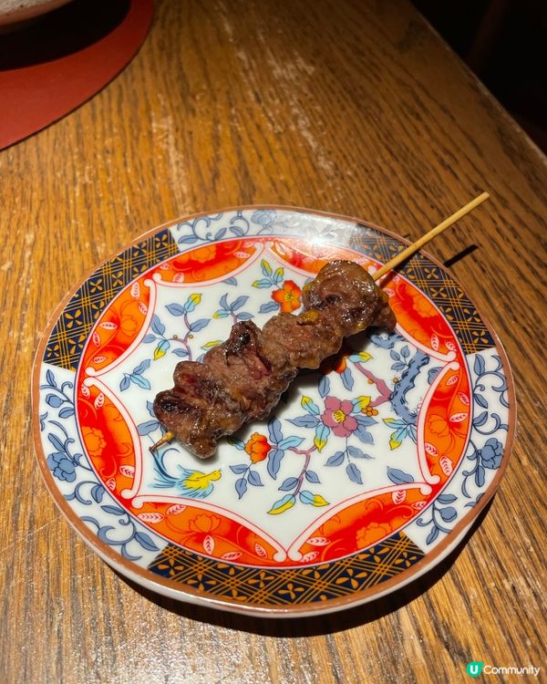 現場伴奏，氣氛熾熱的居酒屋