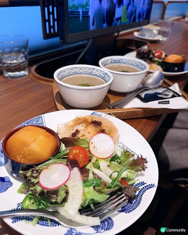 1. 食到飽🤤 跑馬開心！🤩