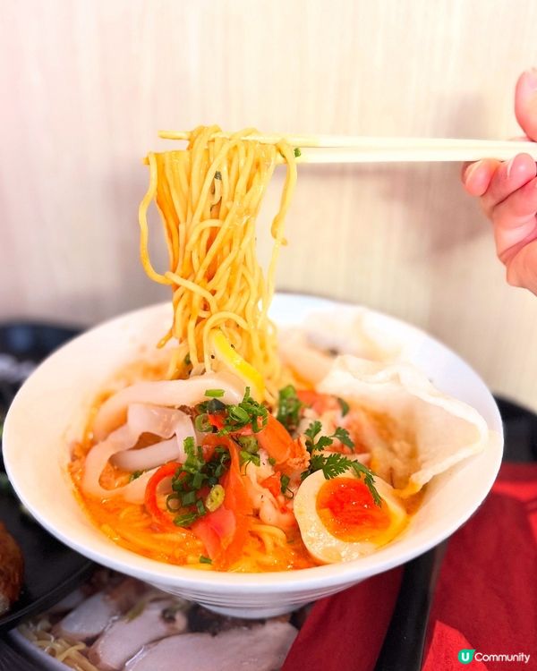 中環街市拉麵店🍜Lunch hour現人龍