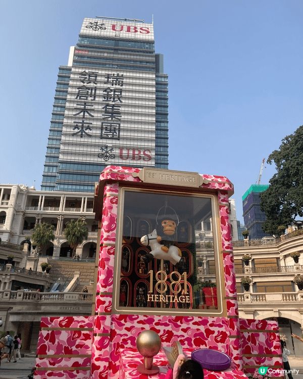 中環蘇富比以及大館的藝術作品很精彩，有攝影師拍攝世界各地的景...