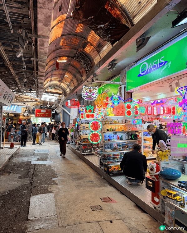 赤柱係一個好好嘅地方，食肆面對海灘，左邊有美利樓，更可以去赤...