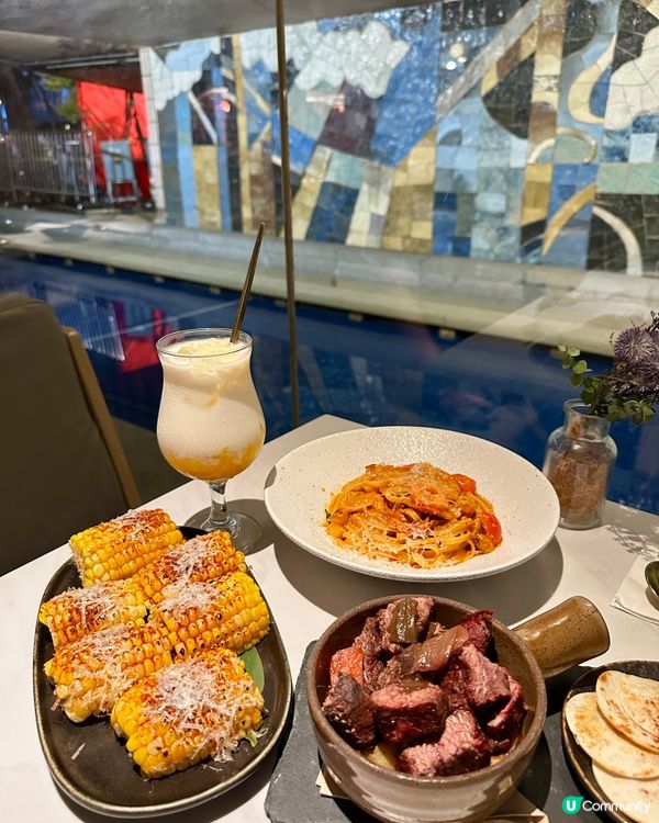 半島對面又有一家南法浪漫餐廳