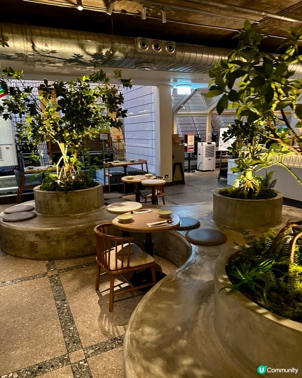 半島對面又有一家南法浪漫餐廳