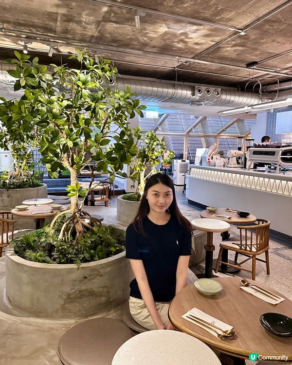 半島對面又有一家南法浪漫餐廳