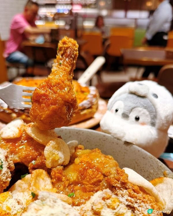 銅鑼灣時代廣場新開的 Pizza Maru 氣氛比想像中輕鬆...