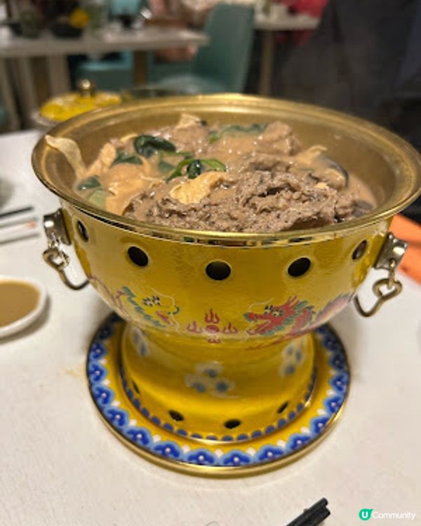 精緻新派素食💕羊腩煲。片皮鴨。三文魚拼盤