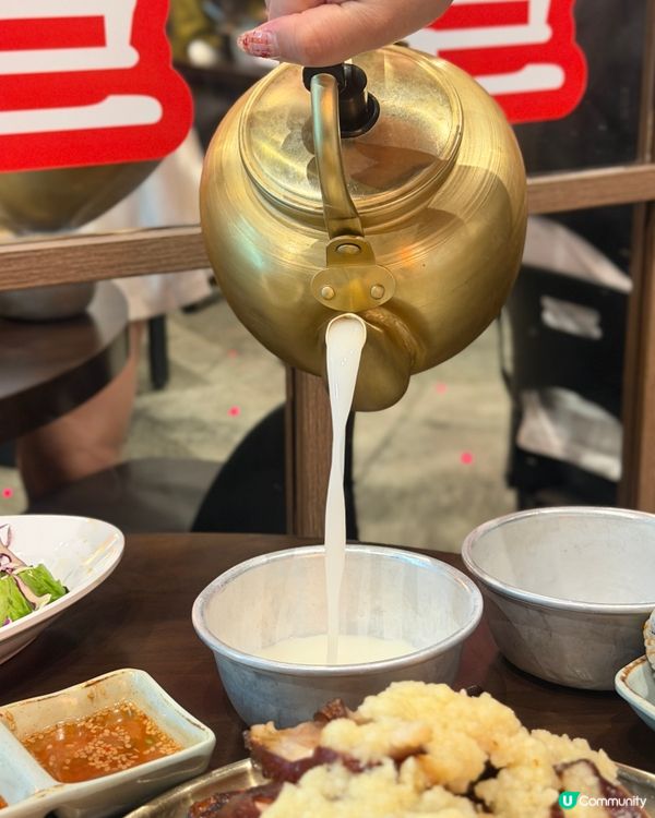 豬腳小姐來港！😍🥢