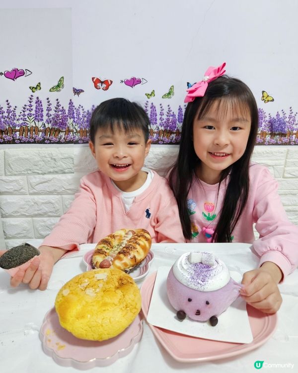 喺佐敦教完普拉堤班，順便買定第二日麵包囝囝囡做早餐。見到喺白...