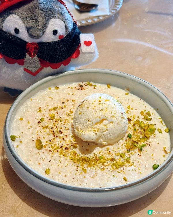 走進 Bushra,第一個感覺是節奏很舒服:燈光偏暖､香料味...