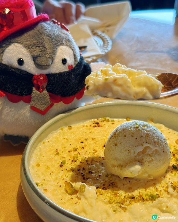 走進 Bushra,第一個感覺是節奏很舒服:燈光偏暖､香料味...