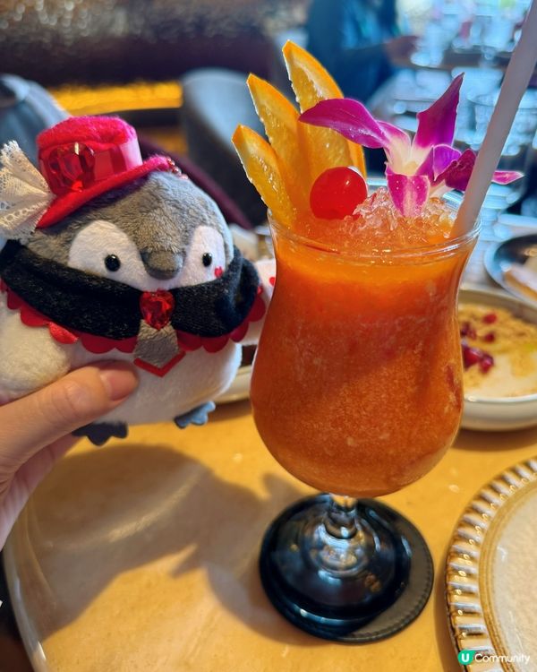 走進 Bushra,第一個感覺是節奏很舒服:燈光偏暖､香料味...