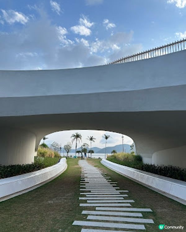 【香港四圍遊】數碼港海濱公園 ♥ 大草坪睇住海景日落野餐
