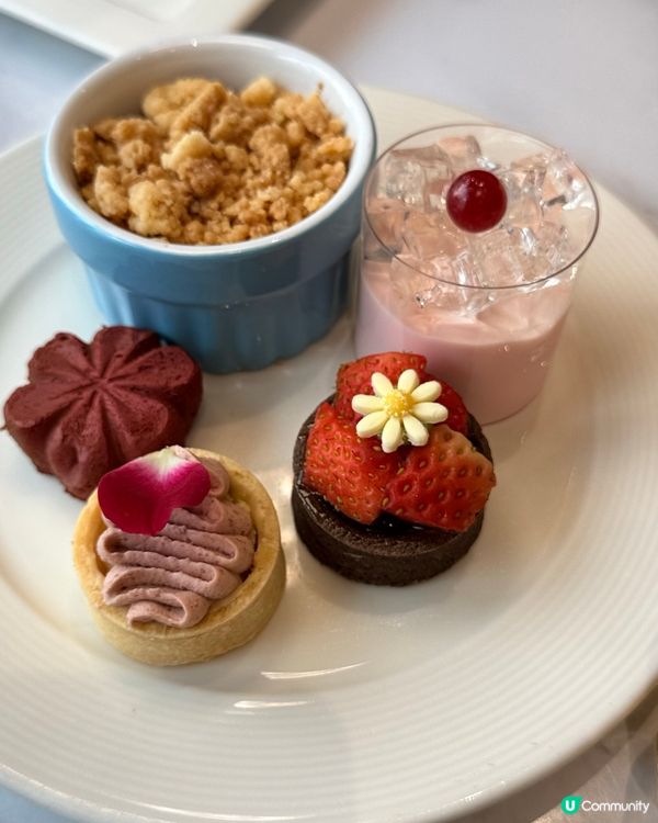 「甜品花園🌳 四小時吃到飽！🌸🌺」