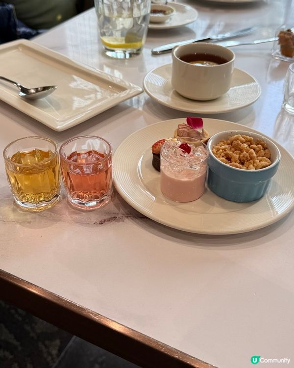 「甜品花園🌳 四小時吃到飽！🌸🌺」