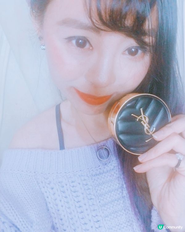 YSL「第三代黑皮革」輕透無重羽毛氣墊