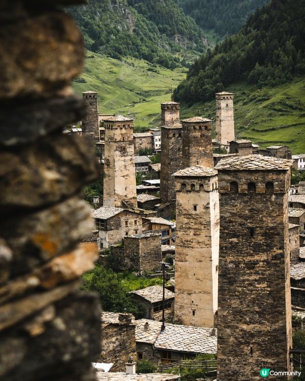 別只去瑞士！在高加索山脈的腹地