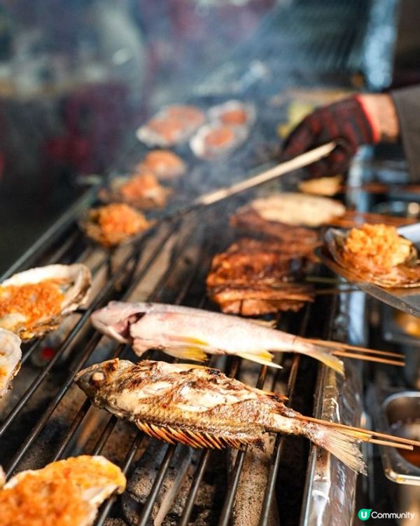 炭火香爆！🤤 16年老店排隊燒烤 🔥