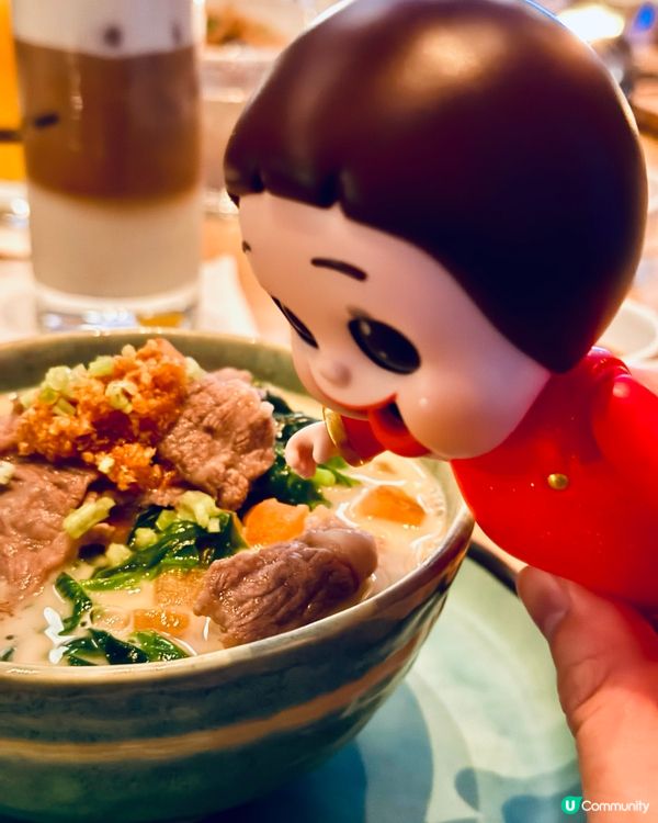 今日帶埋燦燦去｢朝聖｣,呢餐飯真係由地底食到上天棚,國際化到...