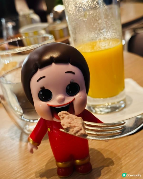 今日帶埋燦燦去｢朝聖｣,呢餐飯真係由地底食到上天棚,國際化到...