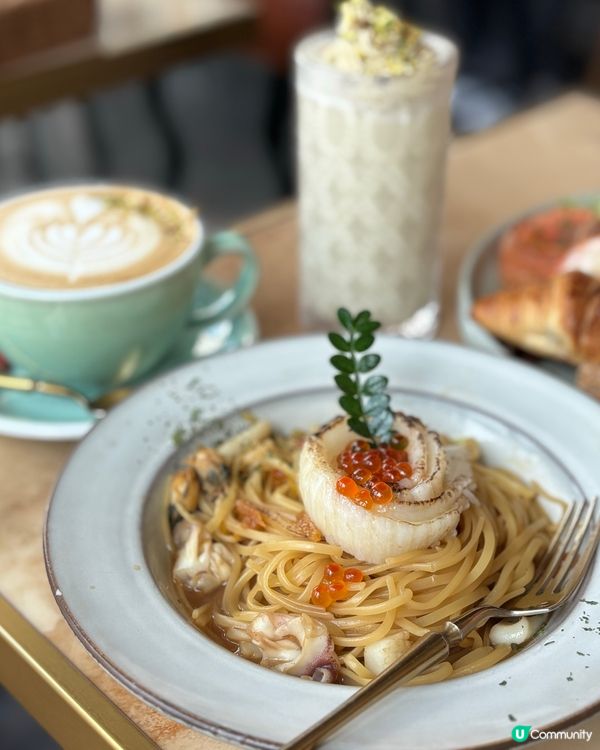 旺角高質cafe｜必試開心果沙冰&巴斯克芝士蛋糕🍰