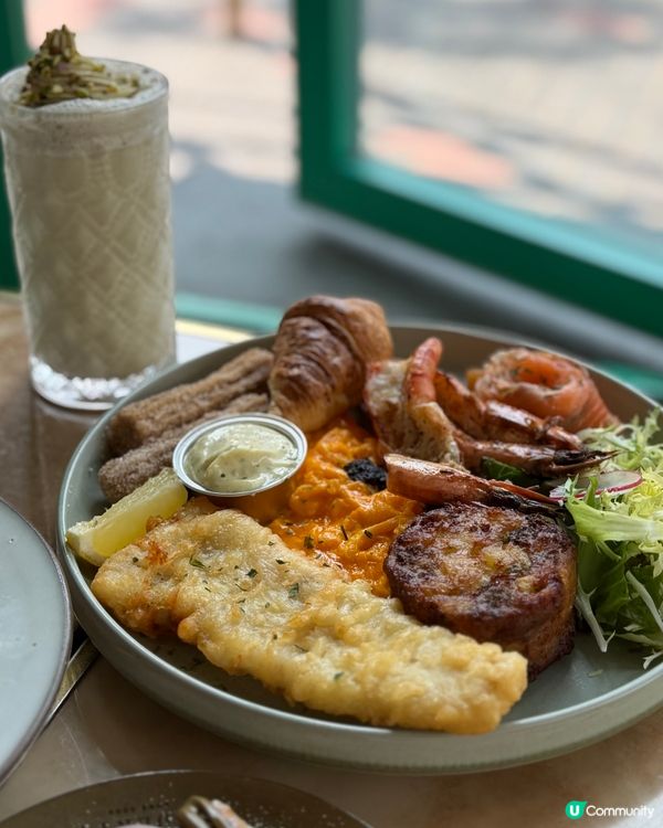 旺角高質cafe｜必試開心果沙冰&巴斯克芝士蛋糕🍰