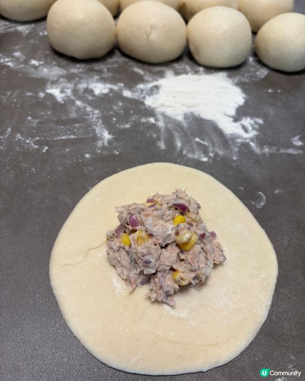 港式粟米吞拿魚洋蔥包食譜 - 鬆軟香濃😋