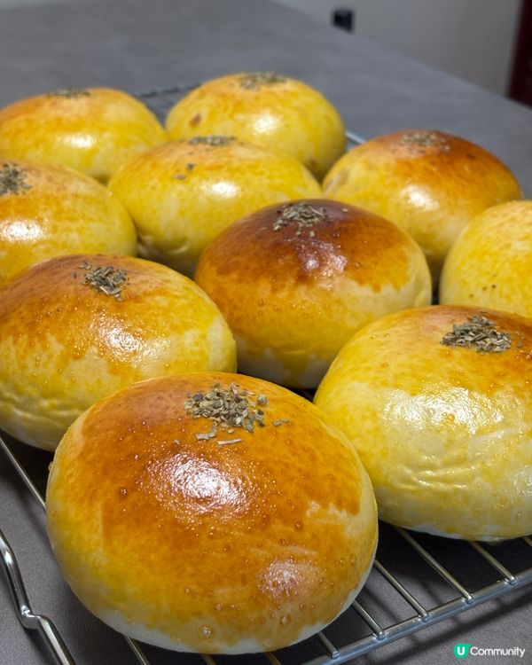 港式粟米吞拿魚洋蔥包食譜 - 鬆軟香濃😋