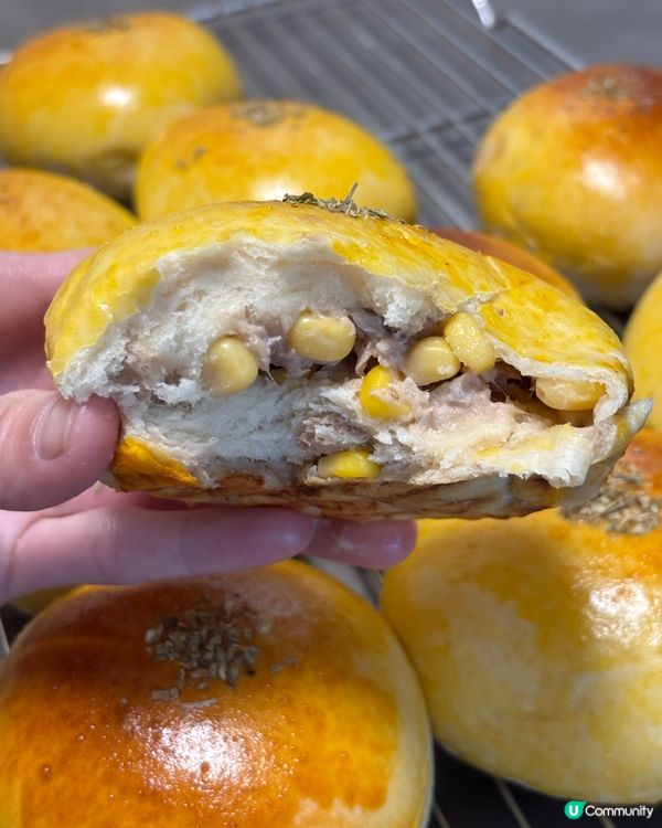 港式粟米吞拿魚洋蔥包食譜 - 鬆軟香濃😋