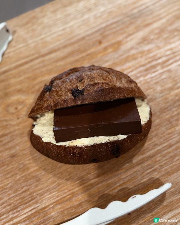 終於試齊曬三款😛 嘉多娜奶凍法包🥖