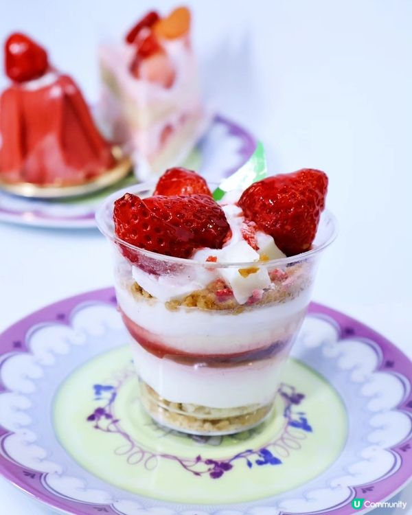 草莓季限定🍓🤤 白莓蛋糕🍓🥰