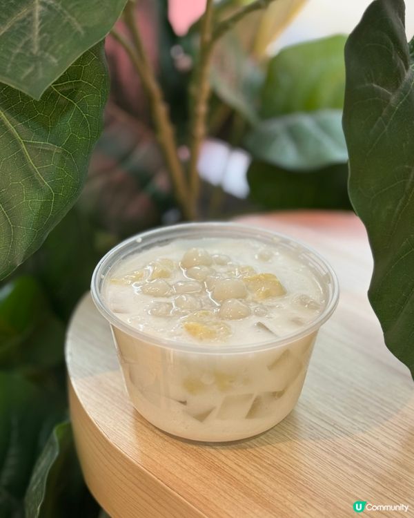 D2Place足料糖水😋$55歎椰皇燉桃膠🥛