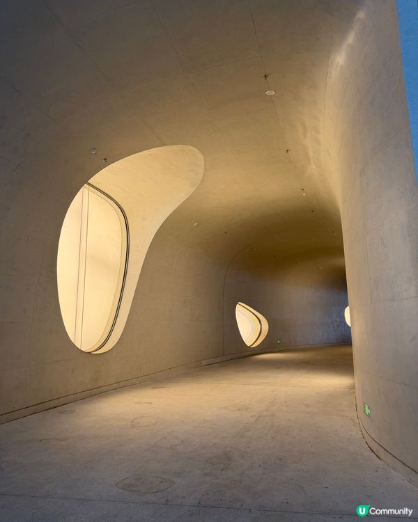 深圳灣文化廣場(又稱深圳灣文化中心)位於南山區,可以人才公園...