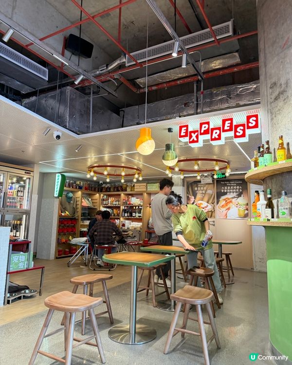 深圳灣文化廣場(又稱深圳灣文化中心)位於南山區,可以人才公園...