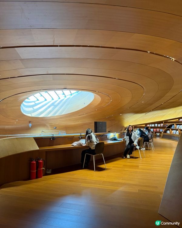 深圳灣文化廣場(又稱深圳灣文化中心)位於南山區,可以人才公園...