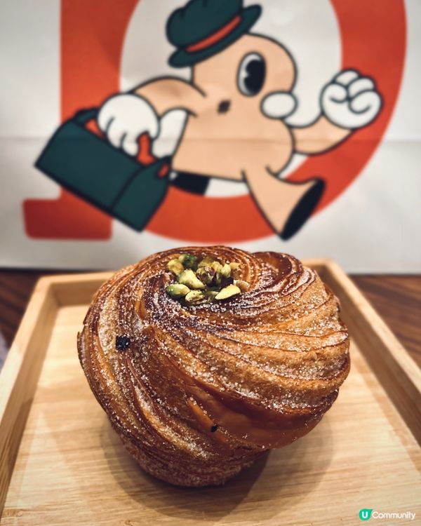 人氣爆紅烘焙店🥳全新八瓣花形開心果千層撻