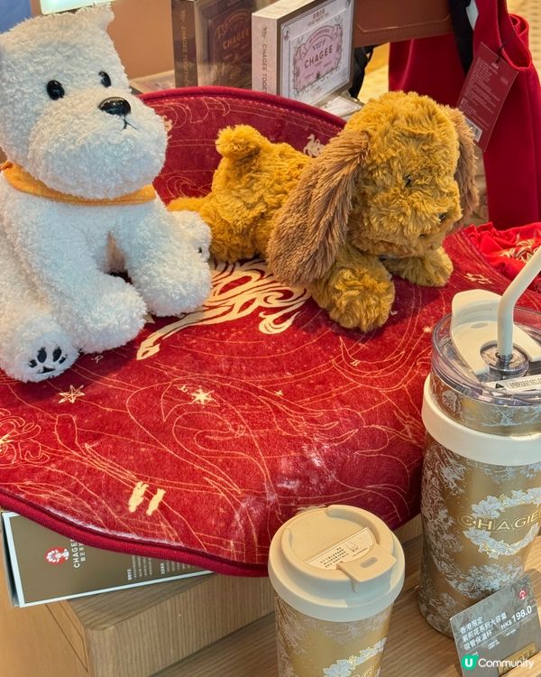 🐶✨霸王茶姬新品萌到犯規！毛毛狗仔+國風周邊，送禮自用都正！