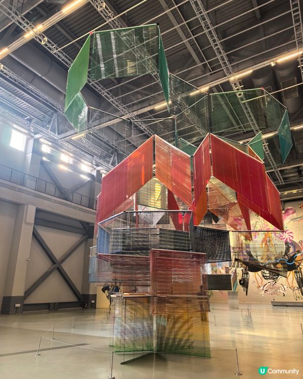 上海雙年展：花聽到蜂了嗎？🌸🐝