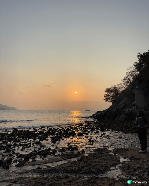 講到港島區睇日落嘅 Secret Garden，華富邨絕對係...