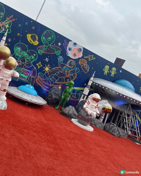 同班死黨相約high爆AIA友邦嘉年華！嗰日中環海濱燈火通明...