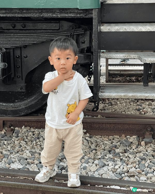 小朋友好喜歡地鐵，所以帶他去鐵路博物館