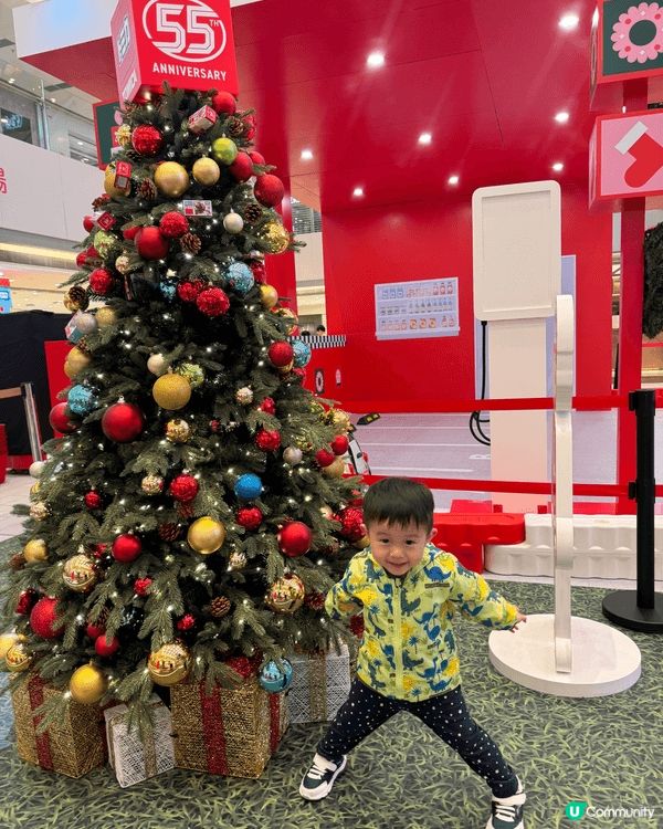 每逢節日活動我們最愛帶小朋友前往不同商場拍照📷打卡，從而認識...