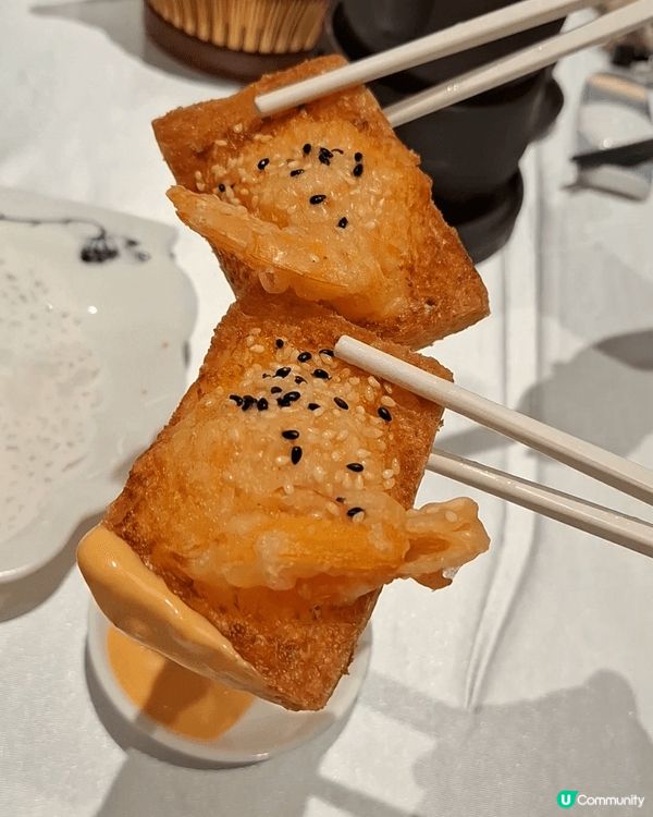 今晚去咗銅鑼灣食功夫菜，當中紫砂燉湯清潤回甘，燒鵝皇皮脆肉嫩...